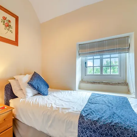 Barbers Bolthole Дом отдыха Машам